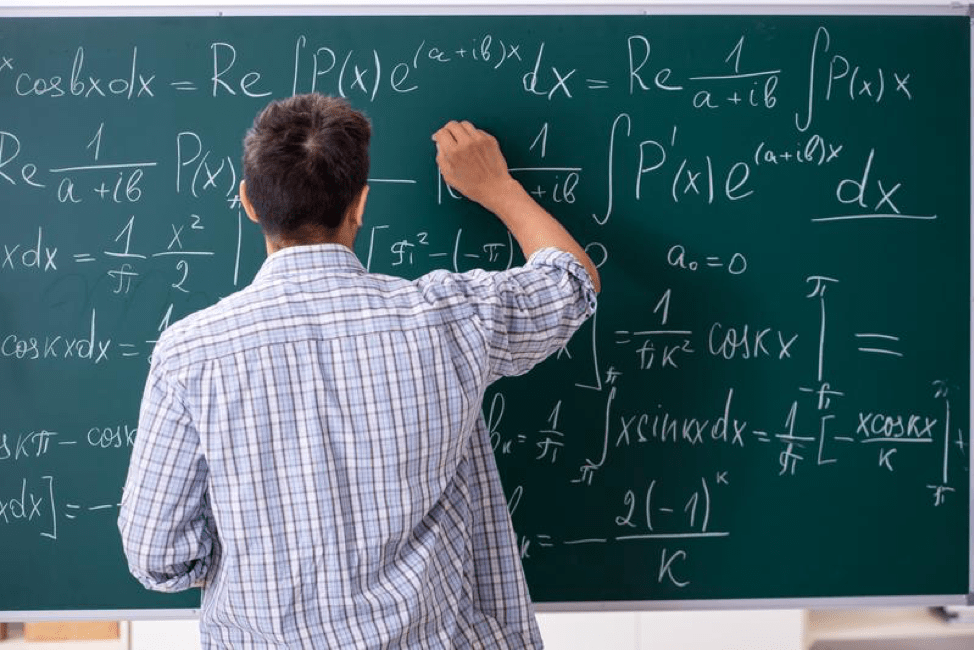 5 Questions to Ask Before Enrolling in an Online University Math Program